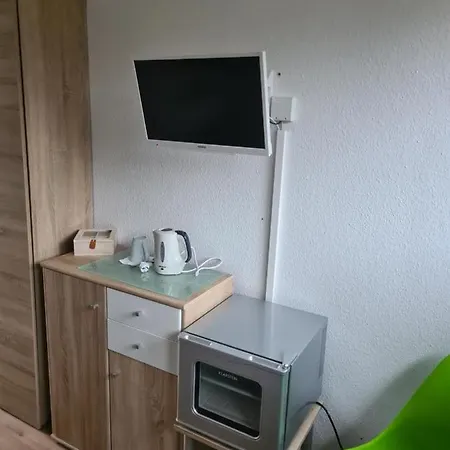 Zum Surgrund Doppelzimmer Nr 4 *